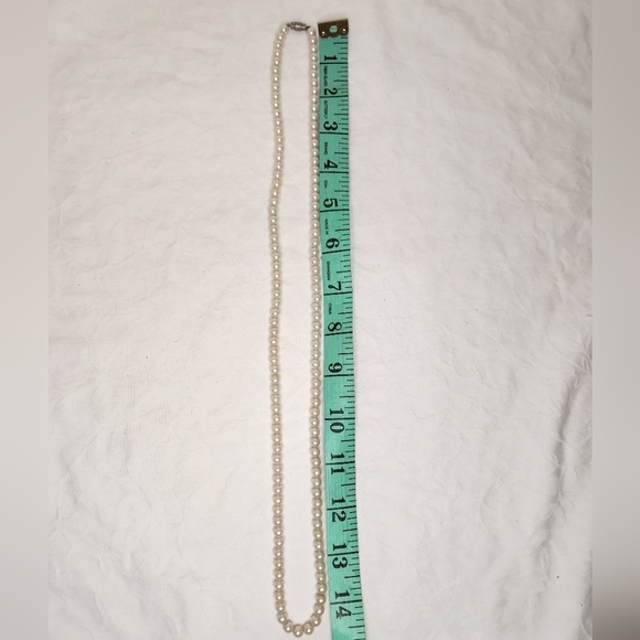 Vintage Majorica Pearl Necklace - Picture 3 of 7